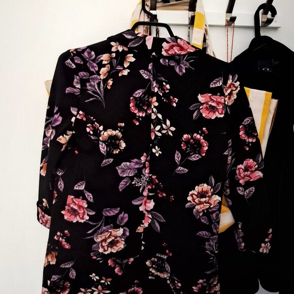 Floral pattern jacket - Picture 2 of 2